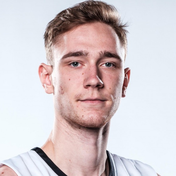 Sander Rayeste headshot