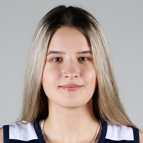Анна Макуца